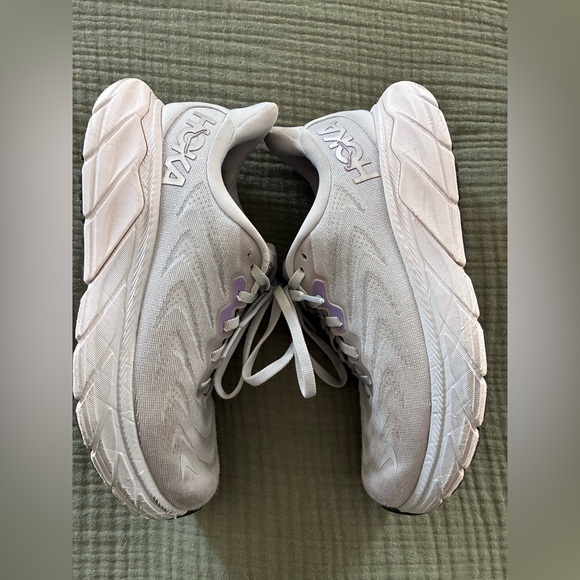 Hoka Shoes - Hoka Women's Athletic Shoes - Light Gray with Lavender Accents